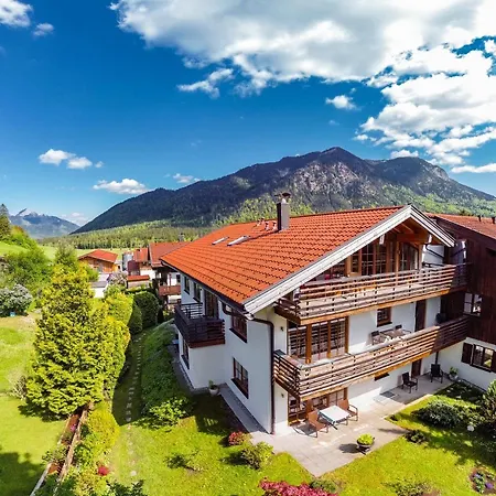 Hubertus 3*
